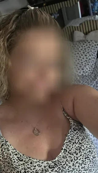 Anja, 35