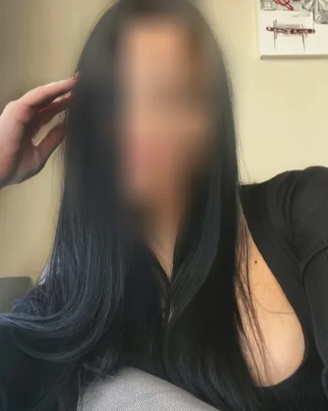 Daniela, 36