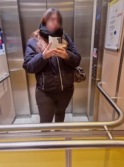 Elena, 38
