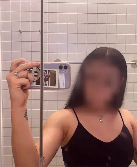 Kira, 26